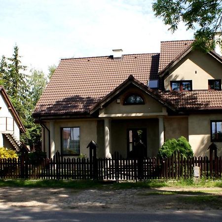 Piernikowy Dworek Lubicz Luaran gambar